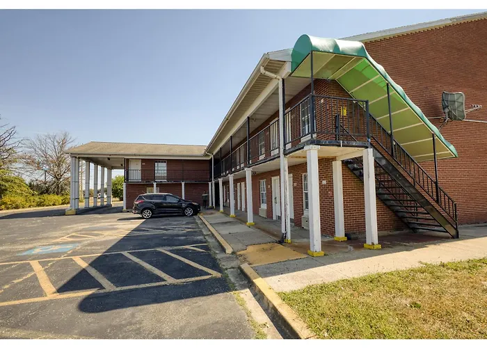 Capital O First Heritage Inn Rantoul Il I 57